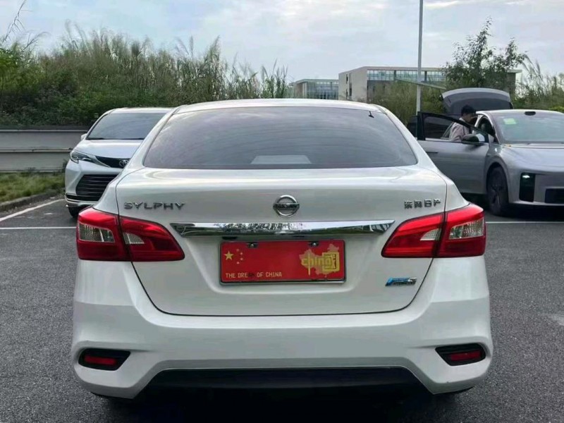 16年广州日产轩逸