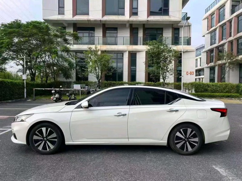 22年广州日产天籁