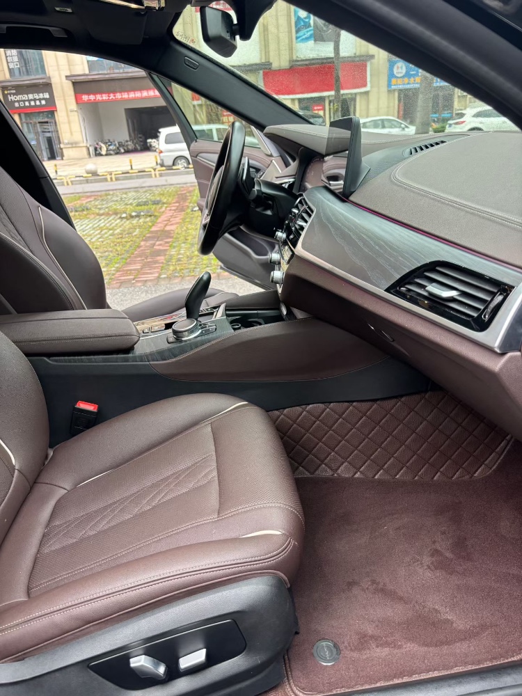 21年襄阳宝马5系