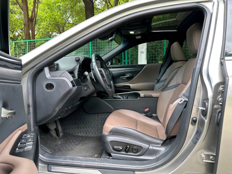 24年东莞市雷克萨斯ES