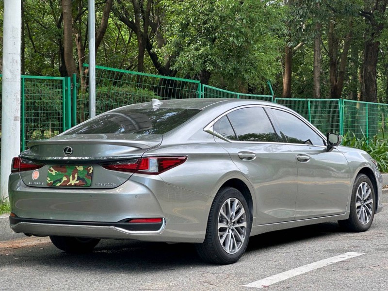 24年东莞市雷克萨斯ES