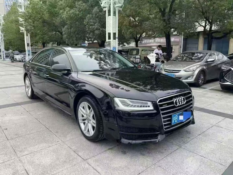 17年徐州奥迪A8L