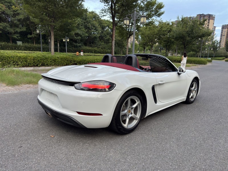 21年盐城保时捷718