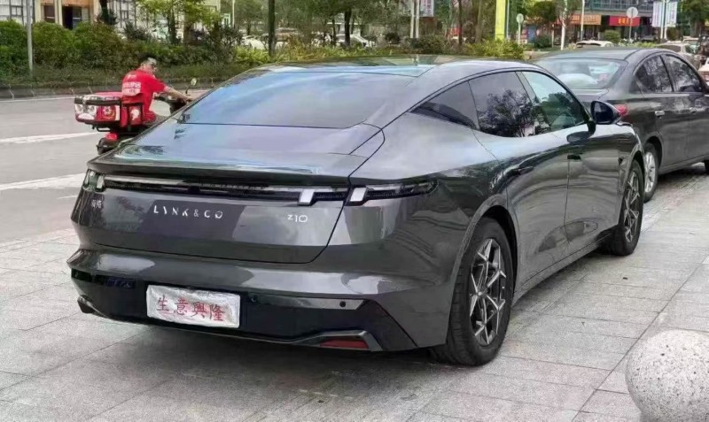 25年韶关领克Z10