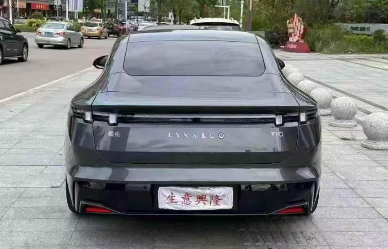 25年韶关领克Z10