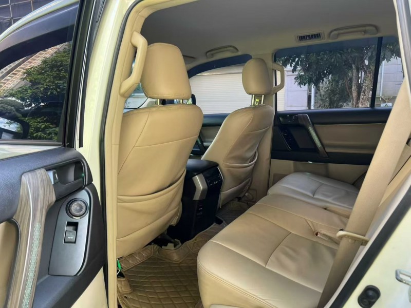 10年珠海丰田普拉多