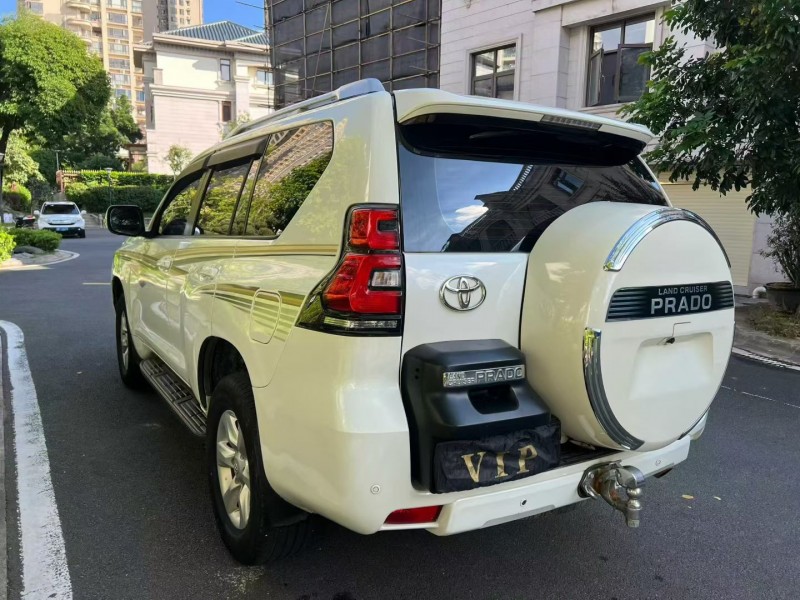 10年珠海丰田普拉多