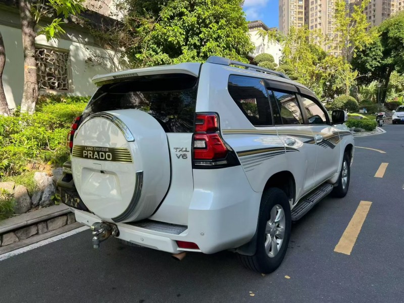 10年珠海丰田普拉多