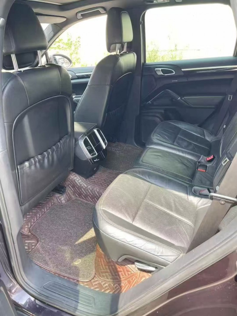 11年景德镇保时捷卡宴