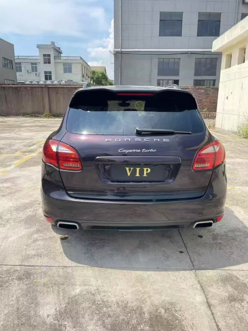 11年景德镇保时捷卡宴