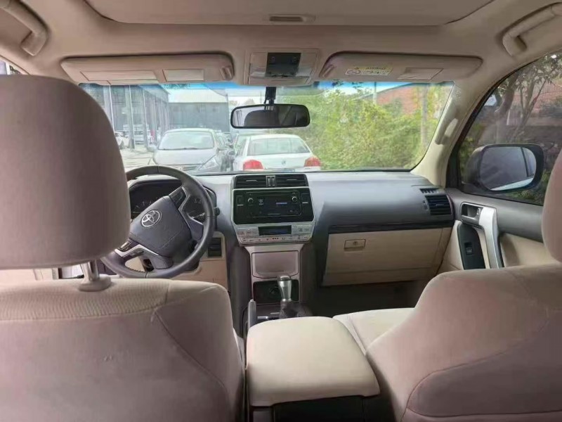 18年郑州丰田普拉多