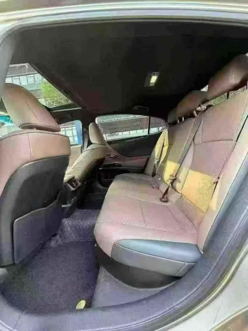 23年广州雷克萨斯ES