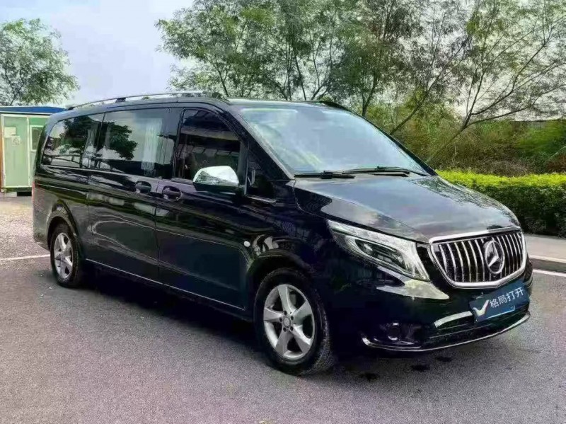 18年梅州奔驰威霆