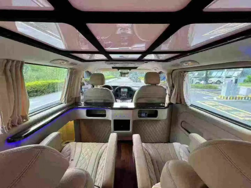 18年梅州奔驰威霆