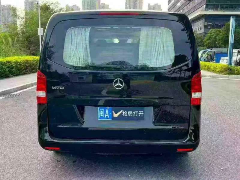 18年梅州奔驰威霆