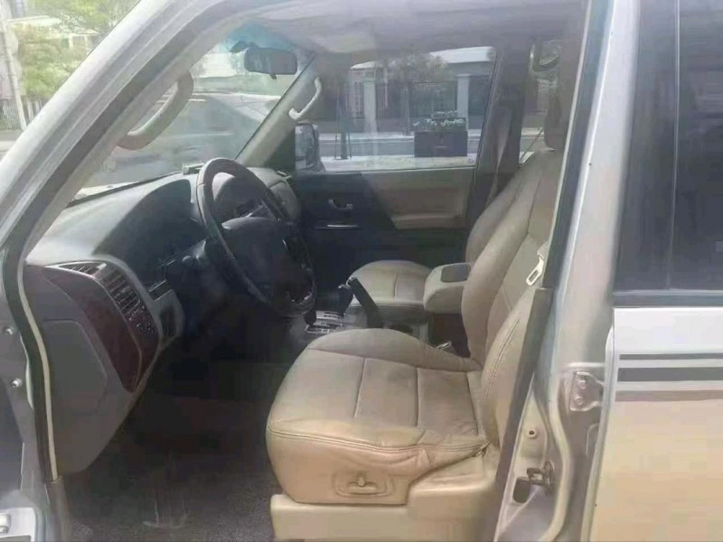 12年深圳三菱帕杰罗