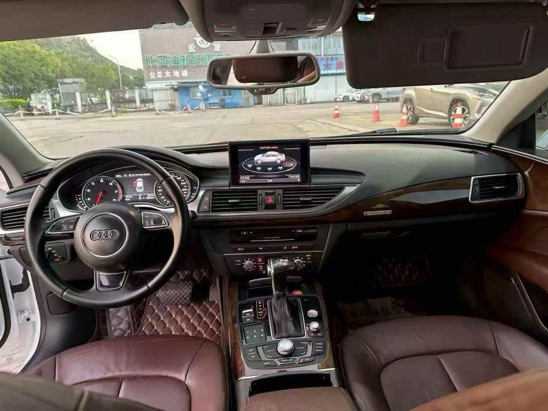 14年珠海奥迪A7L
