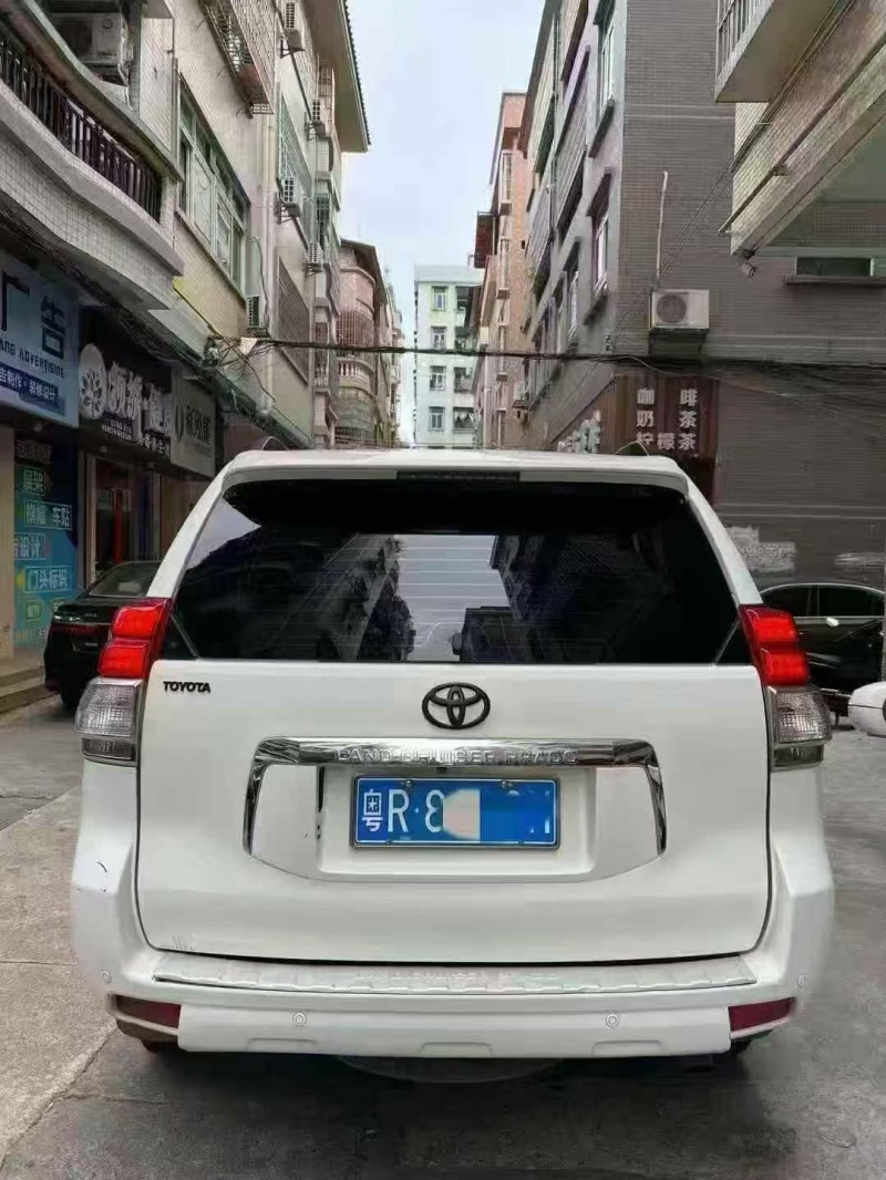 13年深圳丰田普拉多