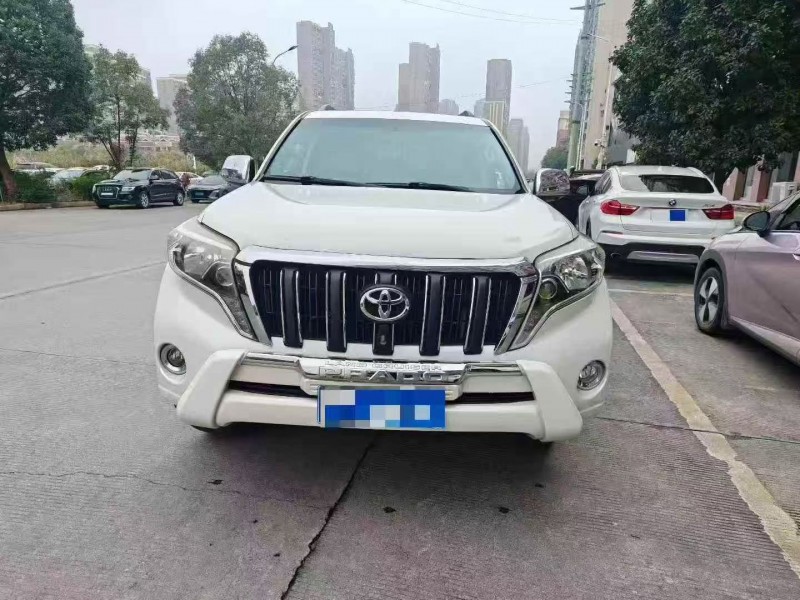 15年长沙丰田普拉多