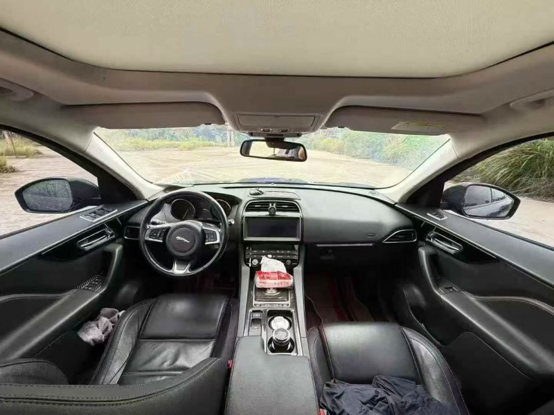 17年衡阳捷豹F-PACE