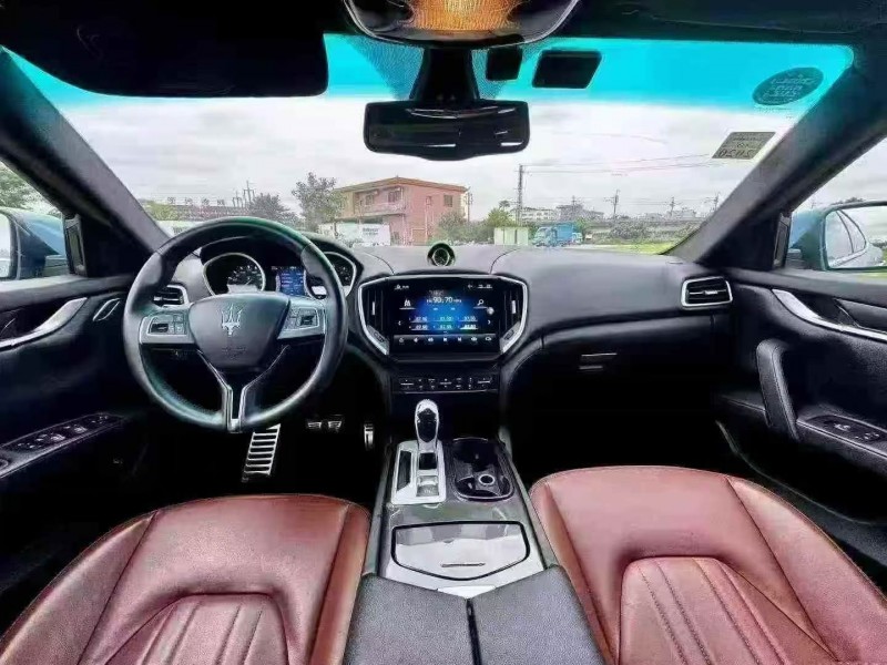 16年深圳玛莎拉蒂Ghibli