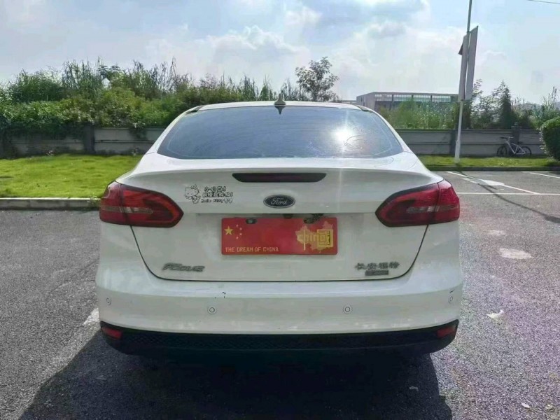 18年广州福特福克斯