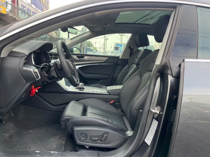 23年重庆市奥迪A7