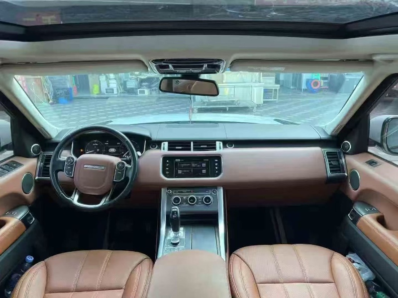 17年重庆市路虎揽胜运动