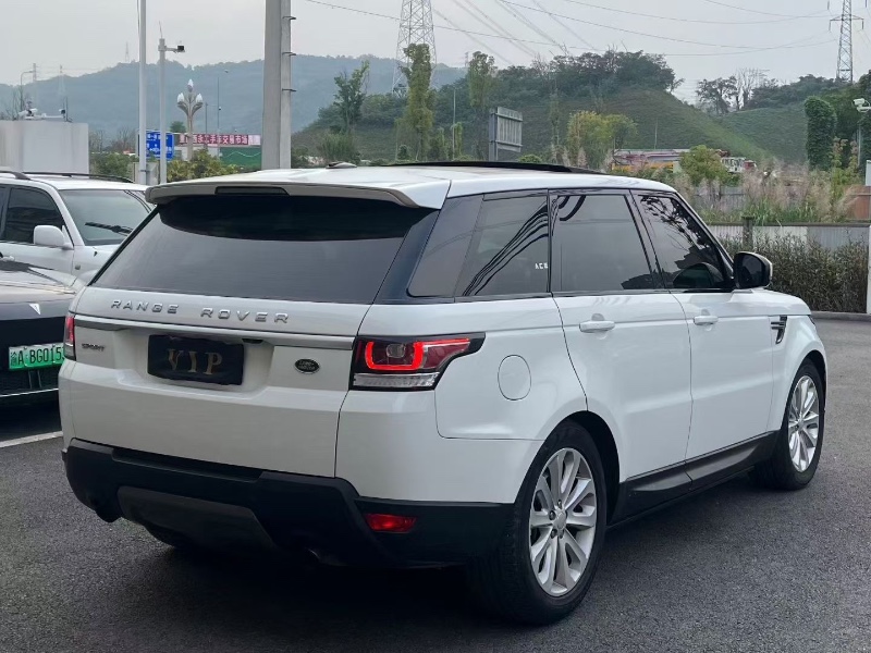 17年重庆市路虎揽胜运动