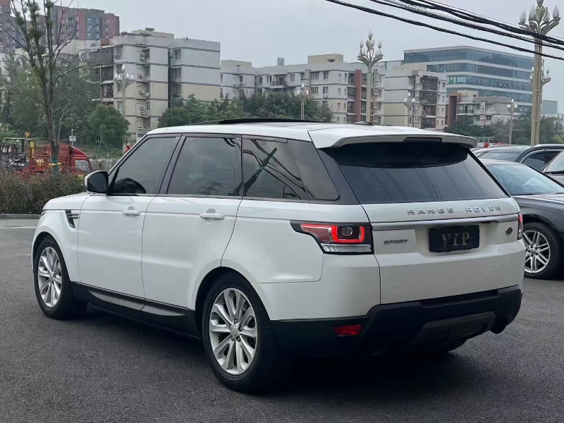 17年重庆市路虎揽胜运动