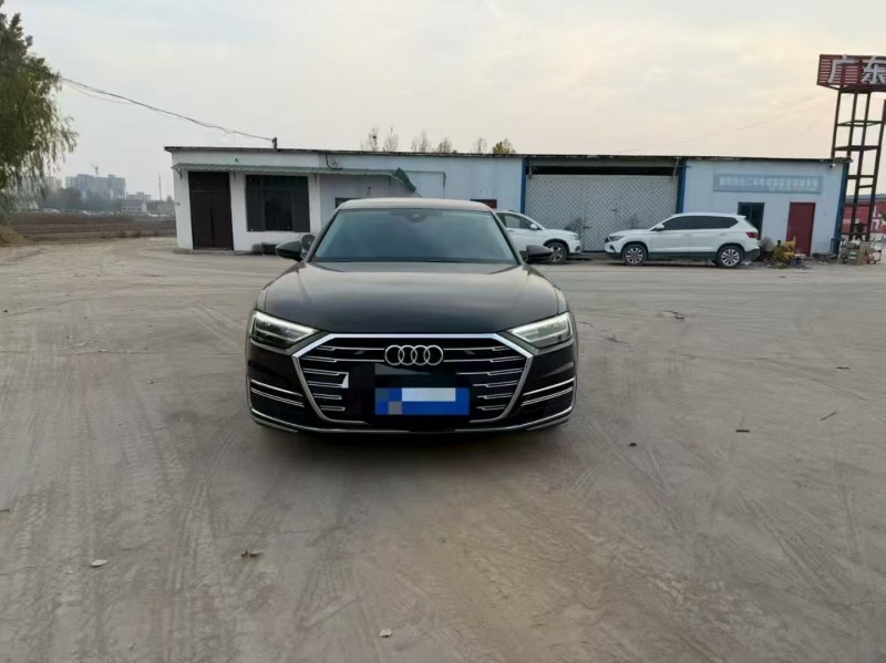 22年东营奥迪A8L