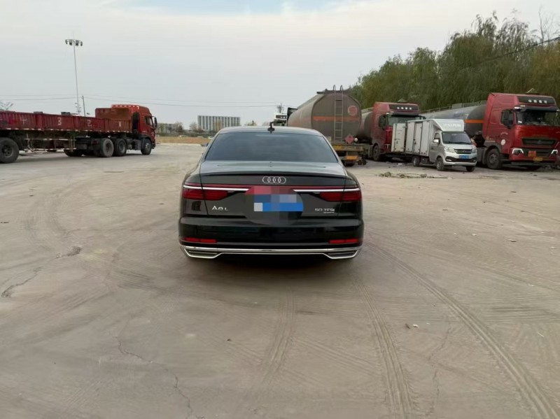 22年东营奥迪A8L