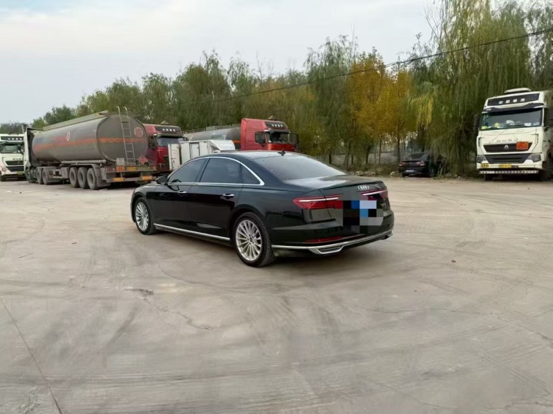 22年东营奥迪A8L