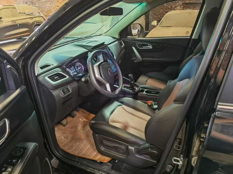 22年秦皇岛SWM斯威汽车X7