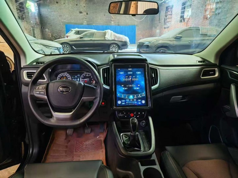 22年秦皇岛SWM斯威汽车X7