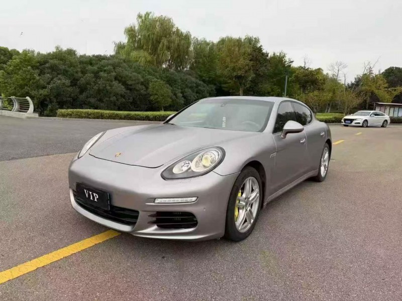 14年南京保时捷帕拉梅拉