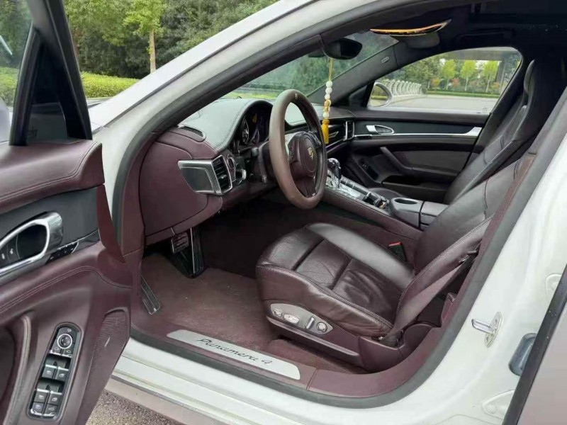 14年南京保时捷帕拉梅拉