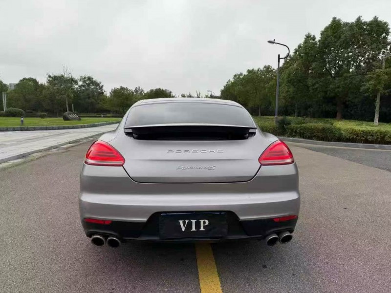 14年南京保时捷帕拉梅拉