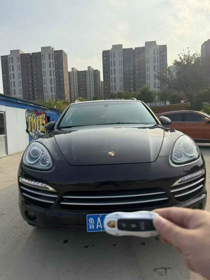 15年泰安保时捷卡宴