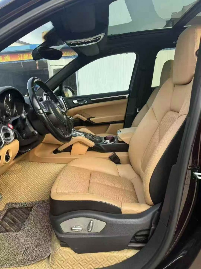 15年泰安保时捷卡宴