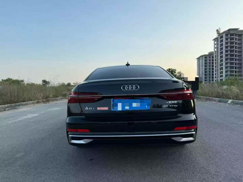 25年桂林奥迪A6L