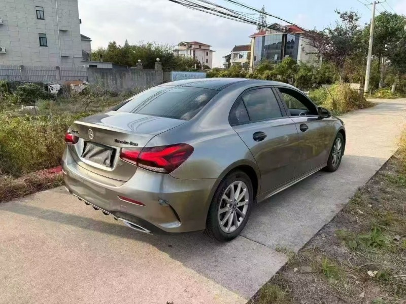 22年杭州奔驰A