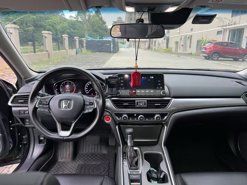 21年江门本田雅阁