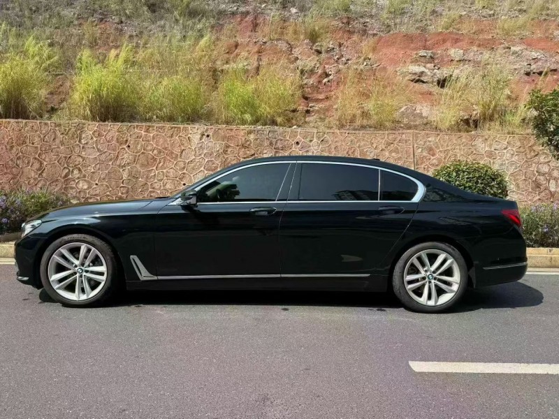 19年秦皇岛宝马7系