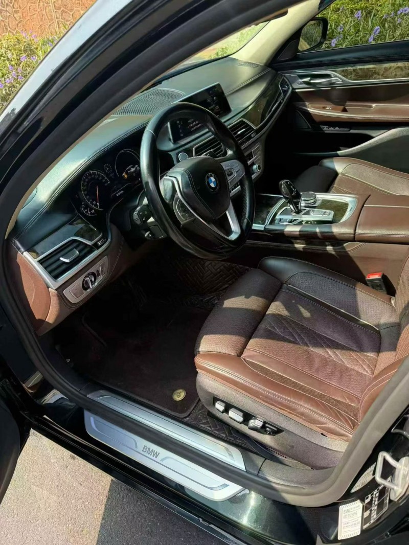 19年秦皇岛宝马7系