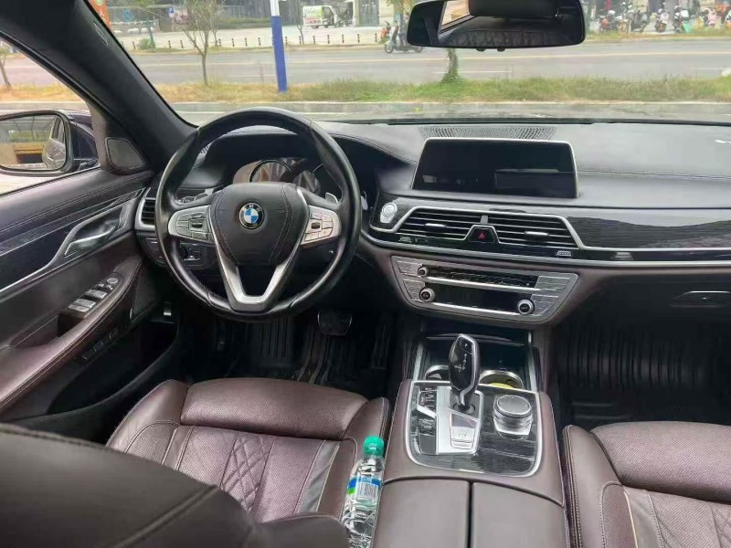 18年抚州宝马7系