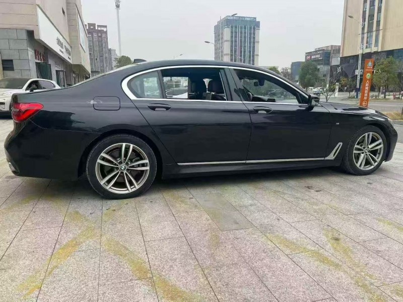 18年抚州宝马7系