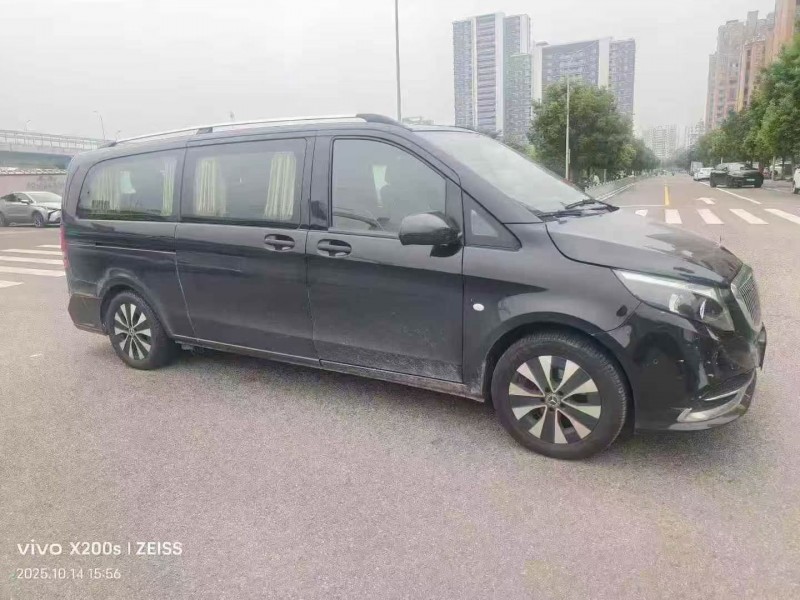 21年杭州奔驰威霆