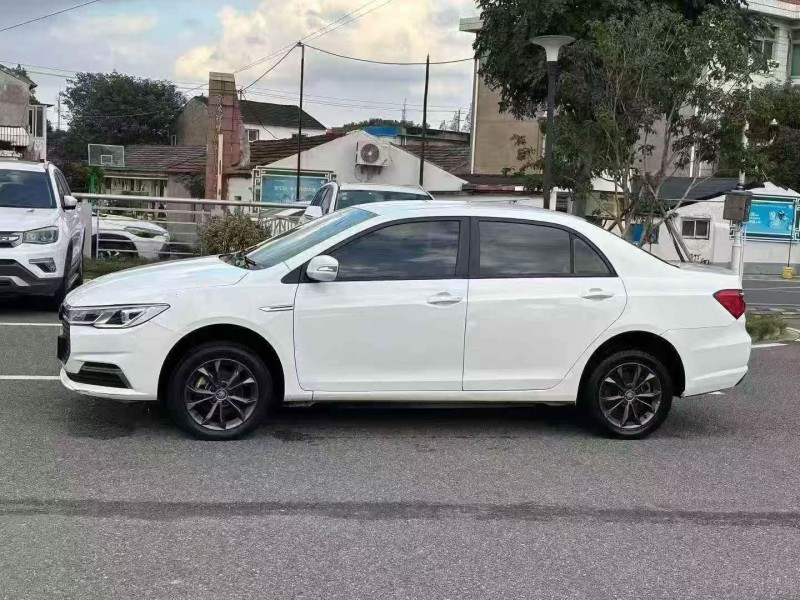 23年绍兴比亚迪秦