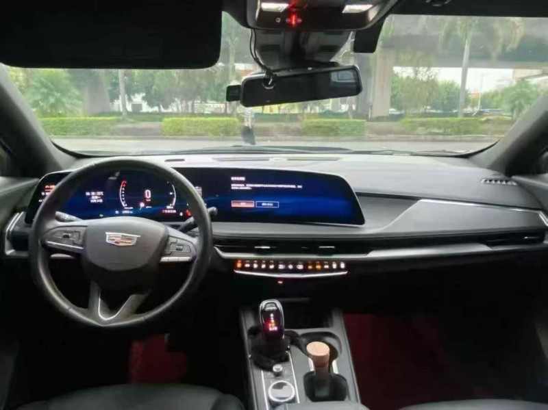 23年厦门凯迪拉克XT4
